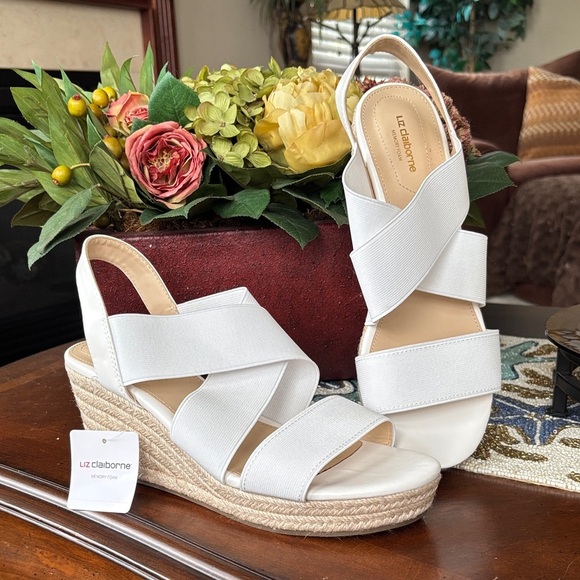 Brand New Liz Claiborne Memory Foam White Fabric Stretch Wedge Espadrille Sandal - Picture 1 of 14